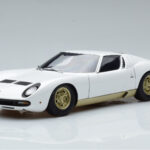 Lamborghini Miura SV Weiß AUTOart 1:18