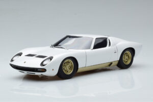Lamborghini Miura SV Weiß AUTOart 1:18