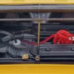 Lamborghini Urraco Gelb Kyosho 1:18 - image 9 of 10