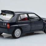 Lancia Delta HF Integrale Club Italia Blau Kyosho 1:18 - image 4 of 8