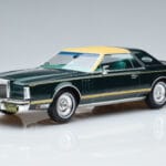 Lincoln Continental Mark V Dunkelgrün MCG 1:18 MCG18404 Druckguss