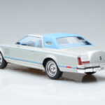 Lincoln Continental Mark V Silber MCG 1:18 - image 5 of 6