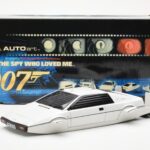 Lotus Esprit Type 79 James Bond The Spy Who Loved Me Submarine Weiß AUTOart 1:18 - image 2 of 8