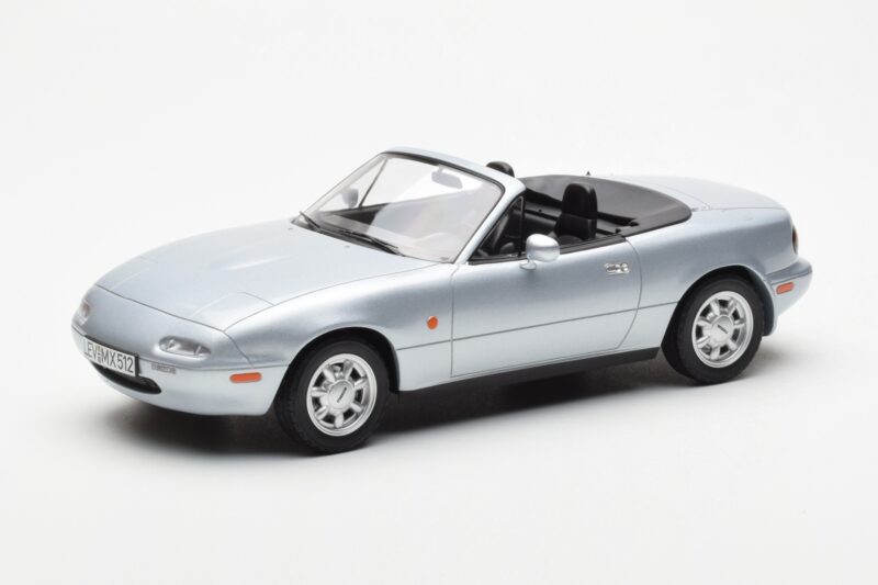 Mazda MX-5 NA Silber Norev 1:18 188023