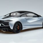McLaren Artura Silber GT Spirit 1:18 GT873 Resin - image 2 of 6