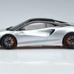McLaren Artura Silber GT Spirit 1:18 GT873 Resin - image 3 of 6