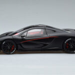 McLaren P1 Matt Schwarz AUTOart 1:18 - image 4 of 9
