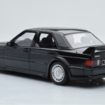 Mercedes 190E W201 2.5-16 Evo I Schwarz Otto 1:18 - image 5 of 6