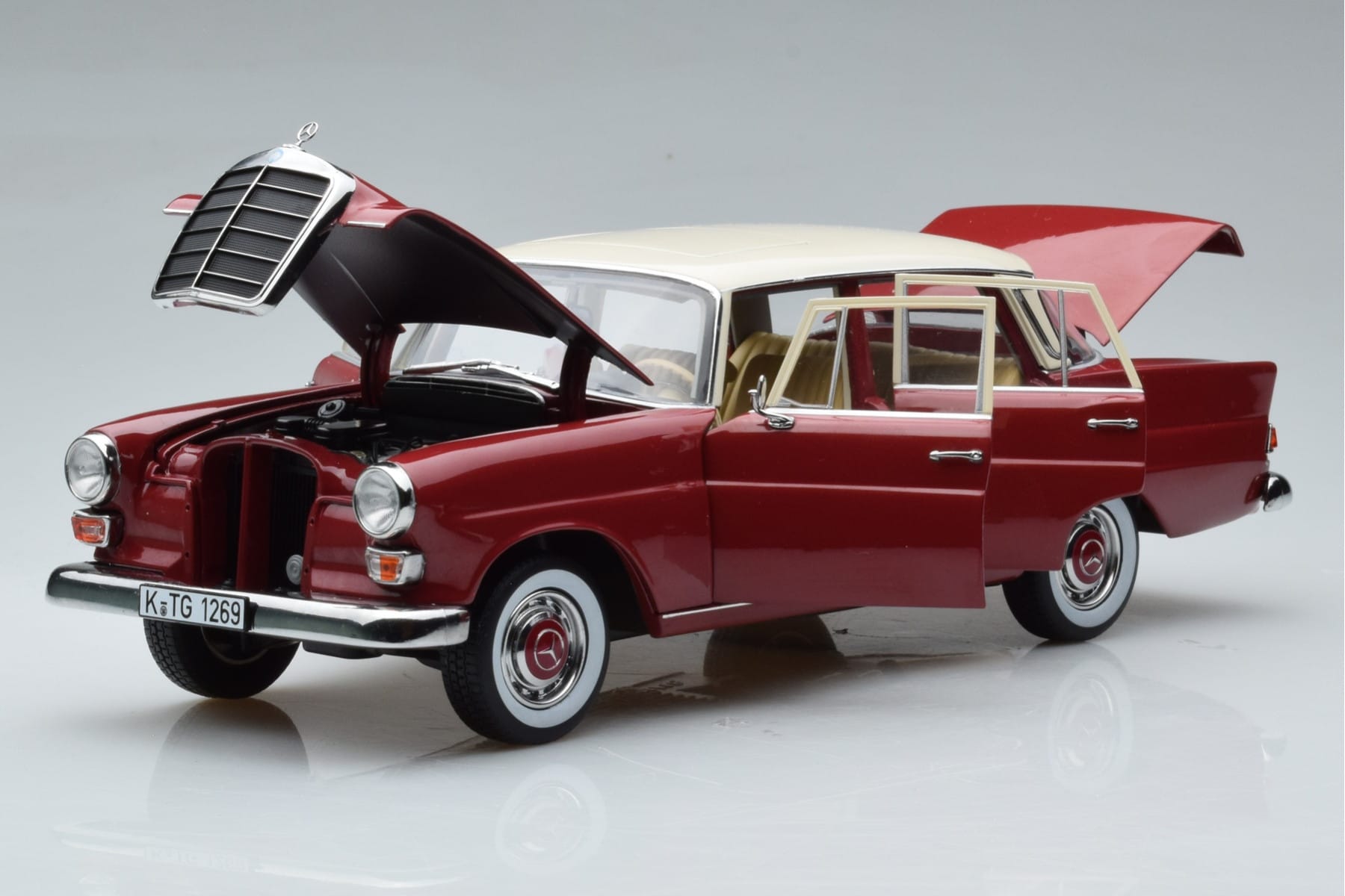 Mercedes 200 W110 Rot Norev 1:18 183706 Druckguss — Bild 2 von 7