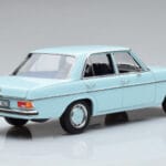 Mercedes 200 W115 Norev 1:18 183777 Druckguss - image 3 of 7