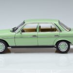 Mercedes 200 W123 Grün Norev 1:18 183796 Druckguss - image 4 of 7