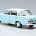 Mercedes 220 S W111 Blau Norev 1:18 183920 Druckguss - image 6 of 7