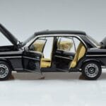 Mercedes 230E W123 Limitierte Auflage Norev 1:18 183711 Druckguss - image 4 of 8