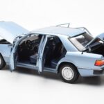 Mercedes 230E W124 Hellblau Metallic Norev 1:18 - image 5 of 8