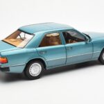 Mercedes 230E W124 Beryl Metallic Händler Edition Norev 1:18 B66040698 - image 3 of 8