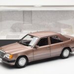 Mercedes 230E W124 Rosewood Metallic Händler Edition Norev 1:18 B66040697 - image 8 of 8