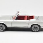 Mercedes 280 SL W113 Pagode Silber Schuco 1:18 450035000 - image 4 of 8