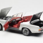 Mercedes 280 SL W113 Pagode Silber Schuco 1:18 450035000 - image 5 of 8