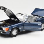 Mercedes 300 SL R107 Nautikblau Norev 1:18 183466 - image 2 of 8