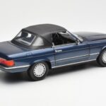 Mercedes 300 SL R107 Nautikblau Norev 1:18 183466 - image 3 of 8
