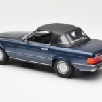Mercedes 300 SL R107 Nautikblau Norev 1:18 183466 - image 7 of 8