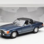 Mercedes 300 SL R107 Nautikblau Norev 1:18 183466 - image 8 of 8
