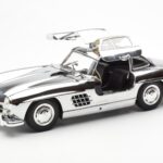 Mercedes 300 SL W198 Chrom Minichamps 1:18 B66040645 - image 2 of 8