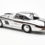 Mercedes 300 SL W198 Chrom Minichamps 1:18 B66040645 - image 7 of 8