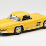 Mercedes 300 SL W198 Roadster Gelb Norev 1:18 B66040669 - image 3 of 8