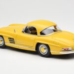 Mercedes 300 SL W198 Roadster Gelb Norev 1:18 B66040669 - image 7 of 8
