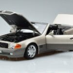 Mercedes 500 SL R129 Smoke Silber Norev 1:18 183719 Druckguss - image 2 of 7