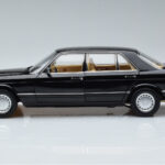 Mercedes 560 SEL W126 Schwarz Norev 1:18 - image 4 of 7