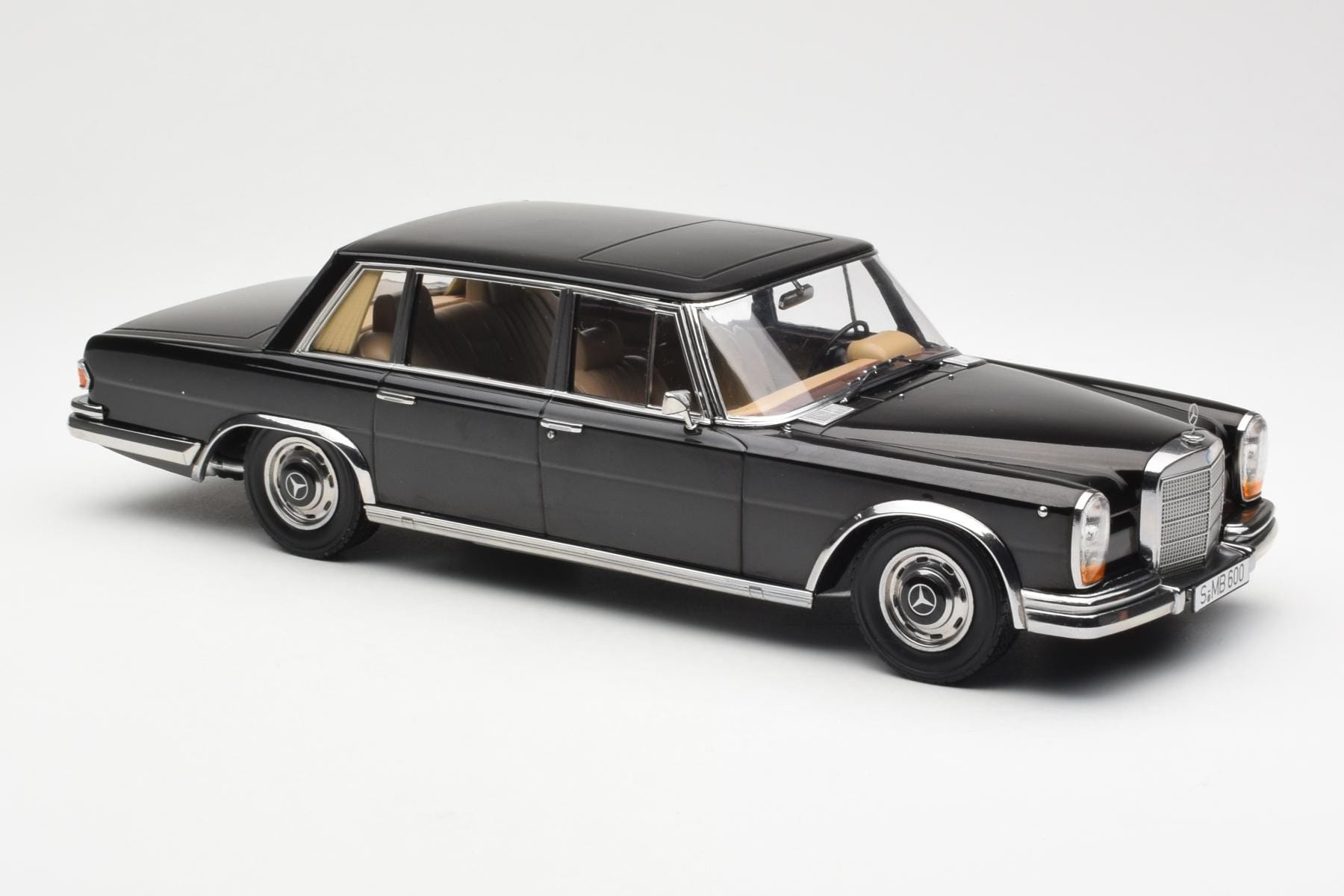Mercedes 600 SWB W100 Schwarz KK-Scale 1:18 180601 Druckguss — Bild 4 von 6