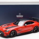 Mercedes AMG GT Black Series Rot Asia Exclusive Norev 1:18 - image 8 of 8