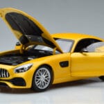 Mercedes AMG GT S Solarbeam Norev 1:18 B66960410 Druckguss - image 2 of 7