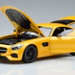 Mercedes AMG GT S C190 Solarbeam Norev 1:18 B66960341 Druckguss - image 2 of 7