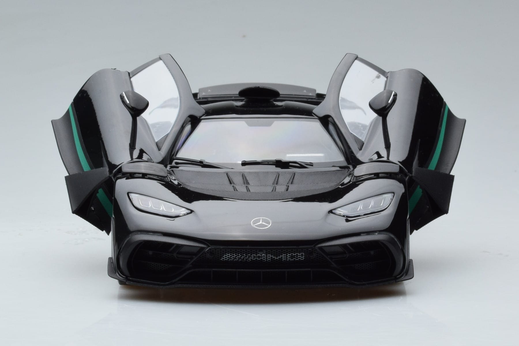 Mercedes AMG One Schwarz NZG 1:18 B66961042 Druckguss — Bild 2 von 9