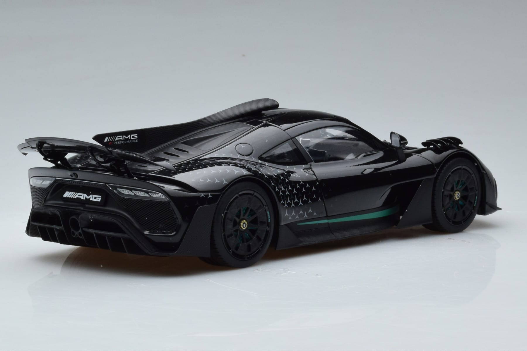Mercedes AMG One Schwarz NZG 1:18 B66961042 Druckguss — Bild 4 von 9