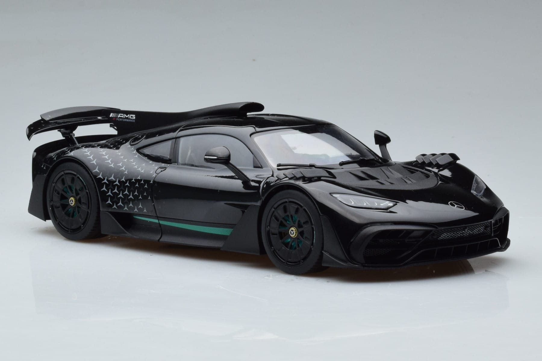 Mercedes AMG One Schwarz NZG 1:18 B66961042 Druckguss — Bild 7 von 9