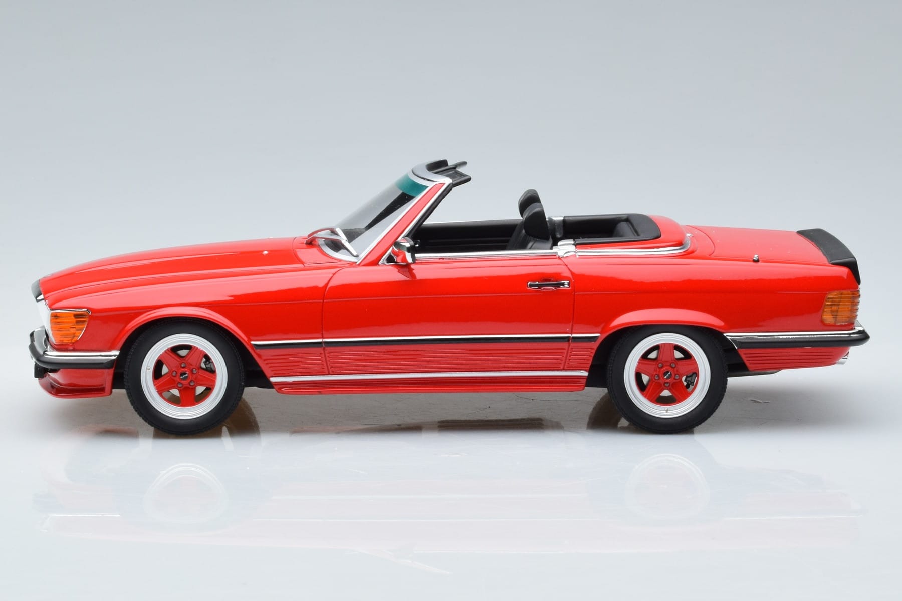 Mercedes AMG SL500 R107 Rot Otto 1:18 OT962 Resin — Bild 3 von 6