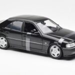 Mercedes C-Class W202 C36 AMG Schwarz Metallic UT Models 1:18 - image 4 of 6