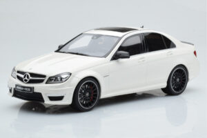 Mercedes C63 AMG W204 Weiß GT Spirit 1:18
