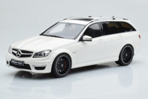 Mercedes C63 AMG S204 T-Modell Weiß GT Spirit 1:18