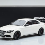 Mercedes C63S AMG W205 Weiß GT Spirit 1:18 - image 6 of 6