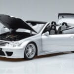 Mercedes CLK DTM AMG W209 Cabriolet Silber Kyosho 1:18 B66962272 Druckguss - image 2 of 8