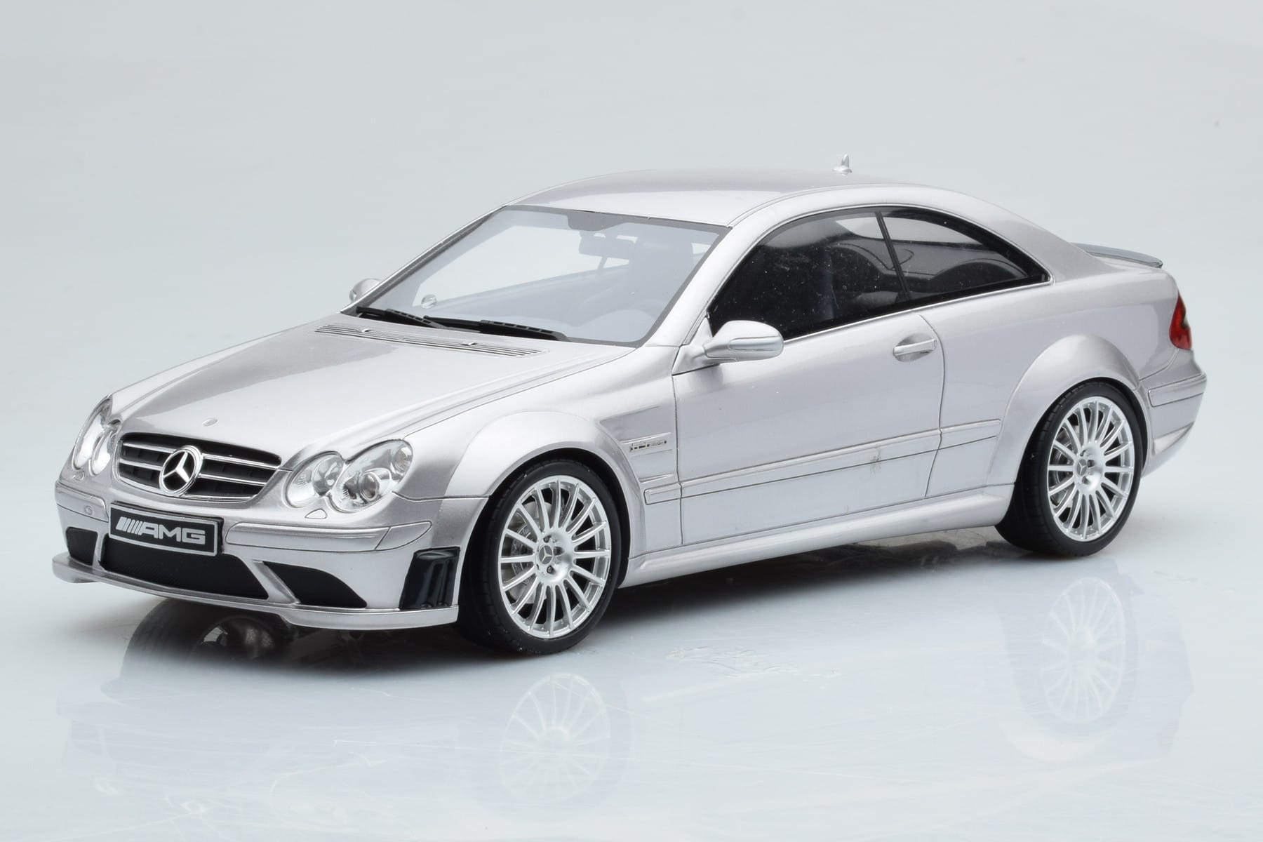 Mercedes CLK63 AMG C209 Coupe Silber Otto 1:18 OT227 Resin