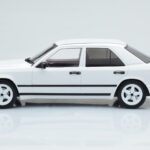 Mercedes E-Class W124 Tuning Weiß MCG 1:18 - image 3 of 6