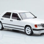 Mercedes E-Class W124 Tuning Weiß MCG 1:18 - image 4 of 6