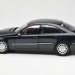 Mercedes E-Class W211 Blau Metallic Kyosho 1:18 B66962147 - image 4 of 8