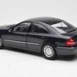 Mercedes E-Class W211 Blau Metallic Kyosho 1:18 B66962147 - image 7 of 8